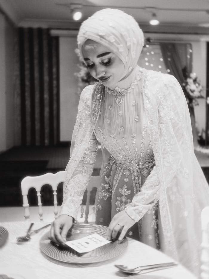 Edited in Tezza with: Novaglo, Grain, Blur, & BW